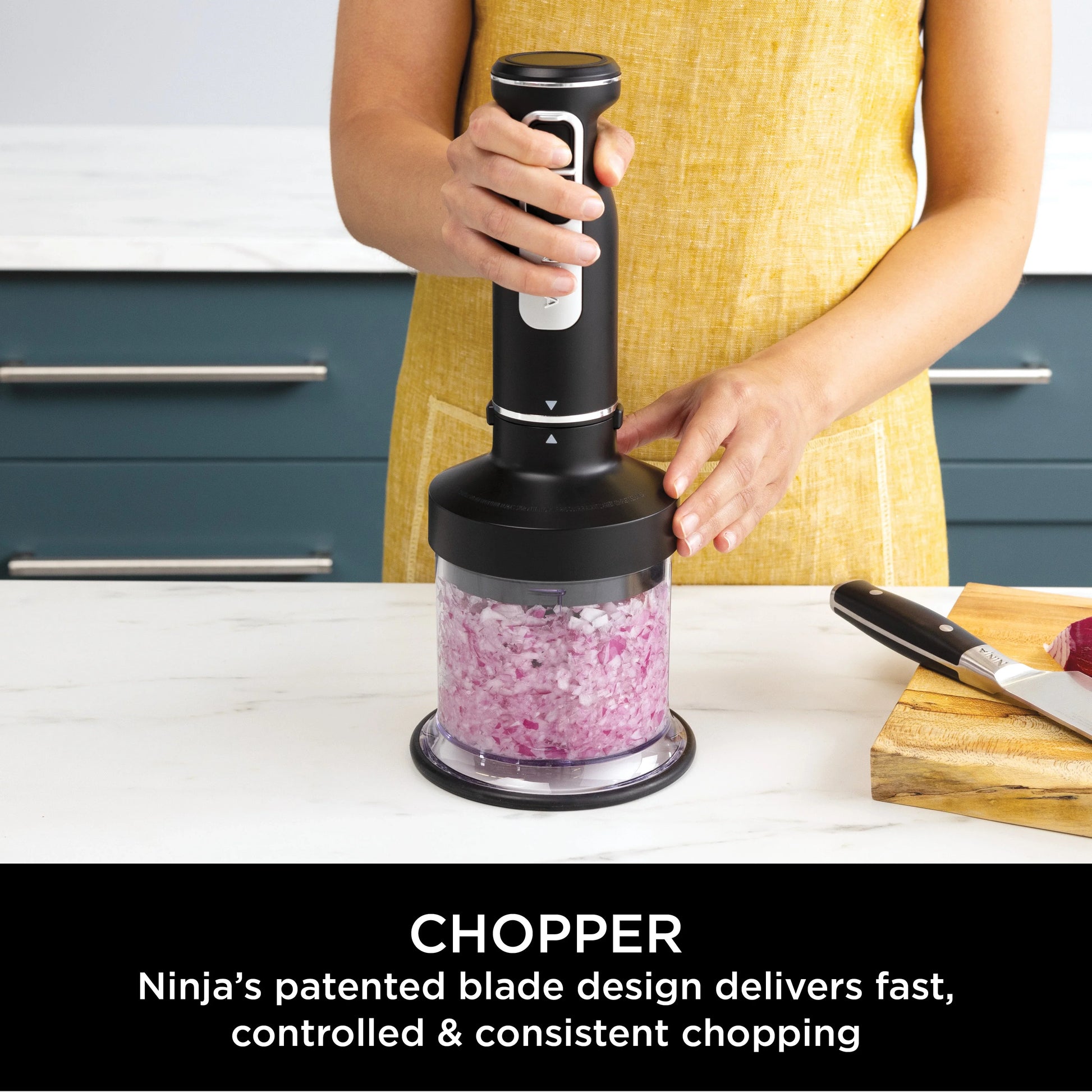 Ninja Foodi 3-in-1 Hand Blender, Mixer & Chopper CI100ME | 850W, خلاط يدوي نينجا Foodi 3 في 1 مع مفرمة وخفاقة | 850 واط CI100ME